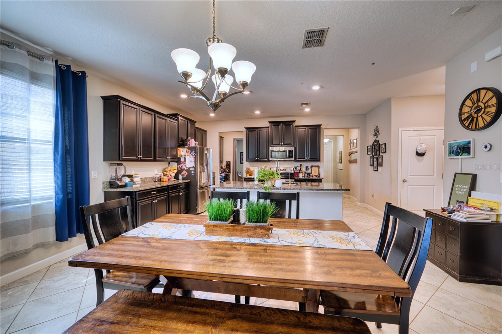 Kitchen/Dinette/Living Room Combo