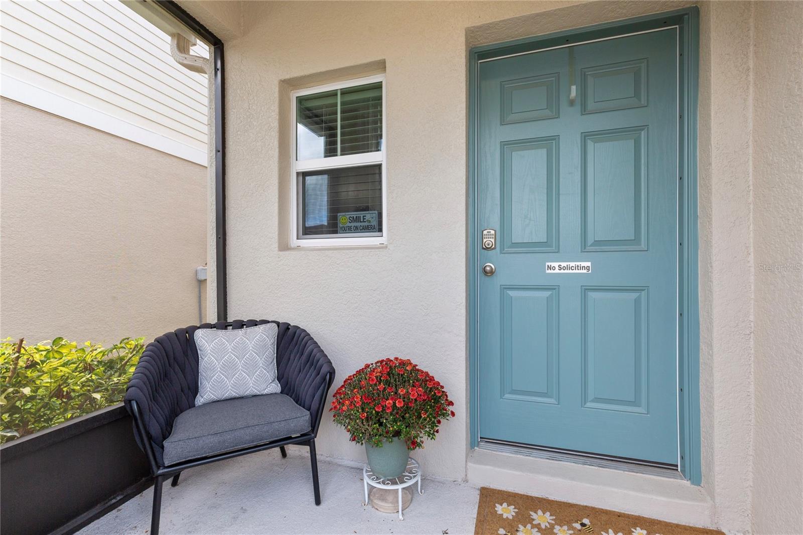 Screened Entryway