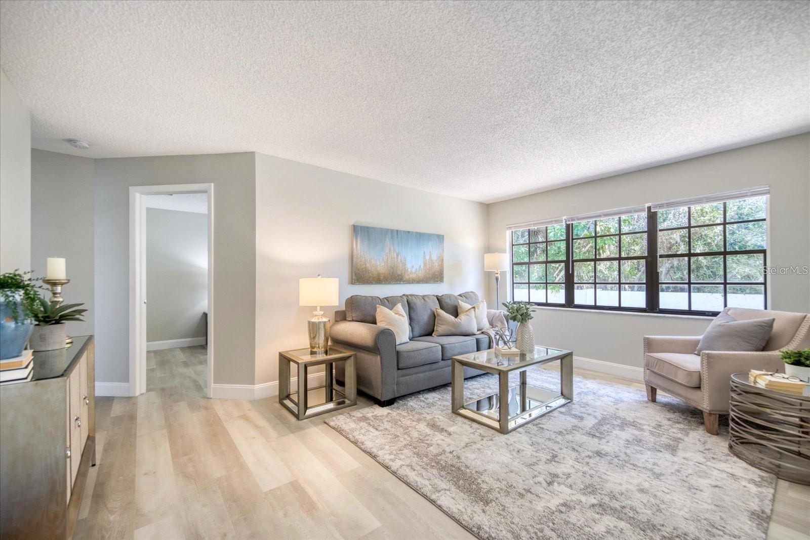 Renovation with a tasteful light neutral style~