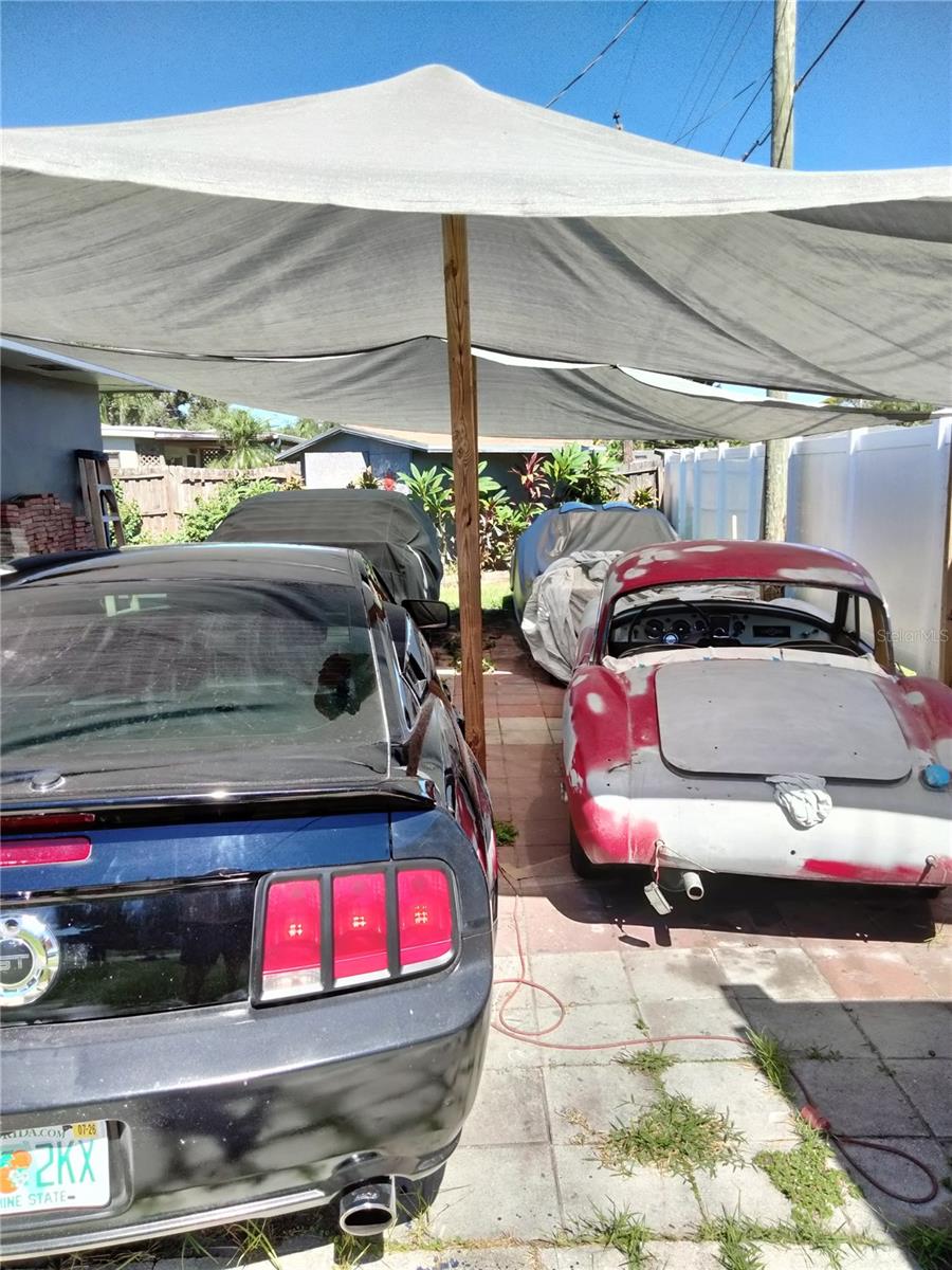 TB8436839