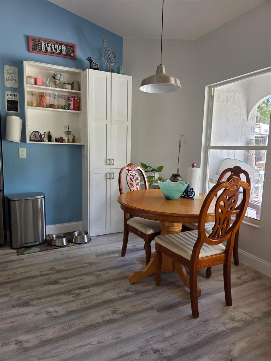 Breakfast nook/kitchen