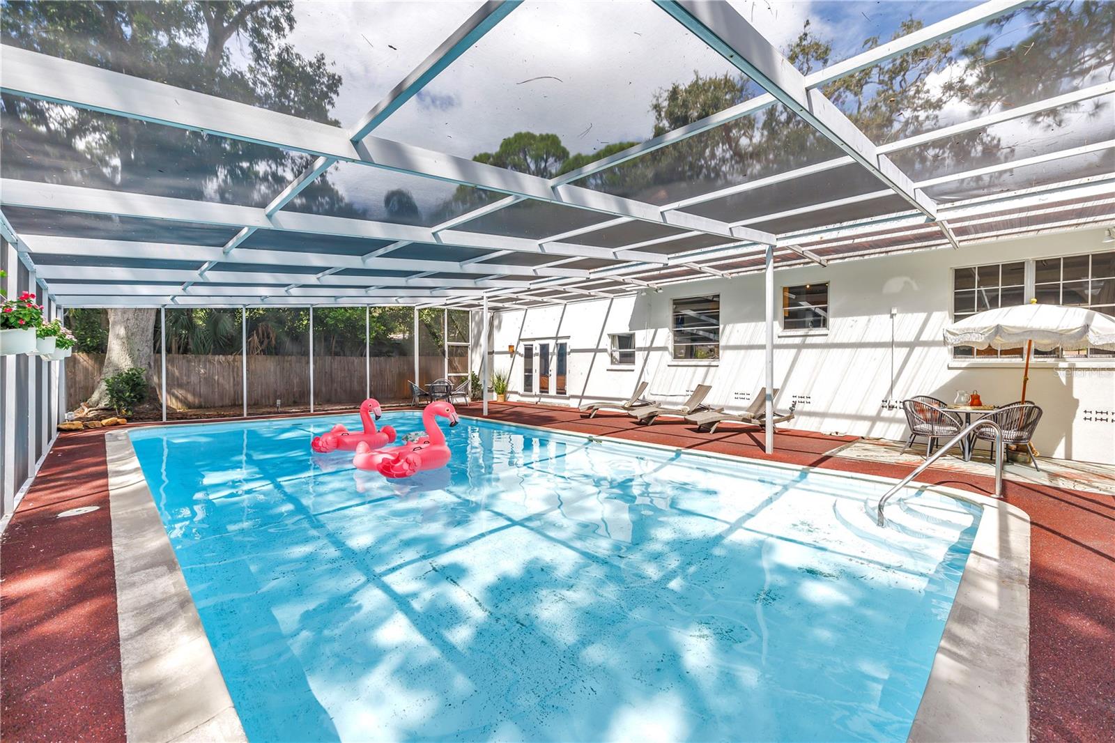 And a 20x40 pool to keep the good vibes rolling!
