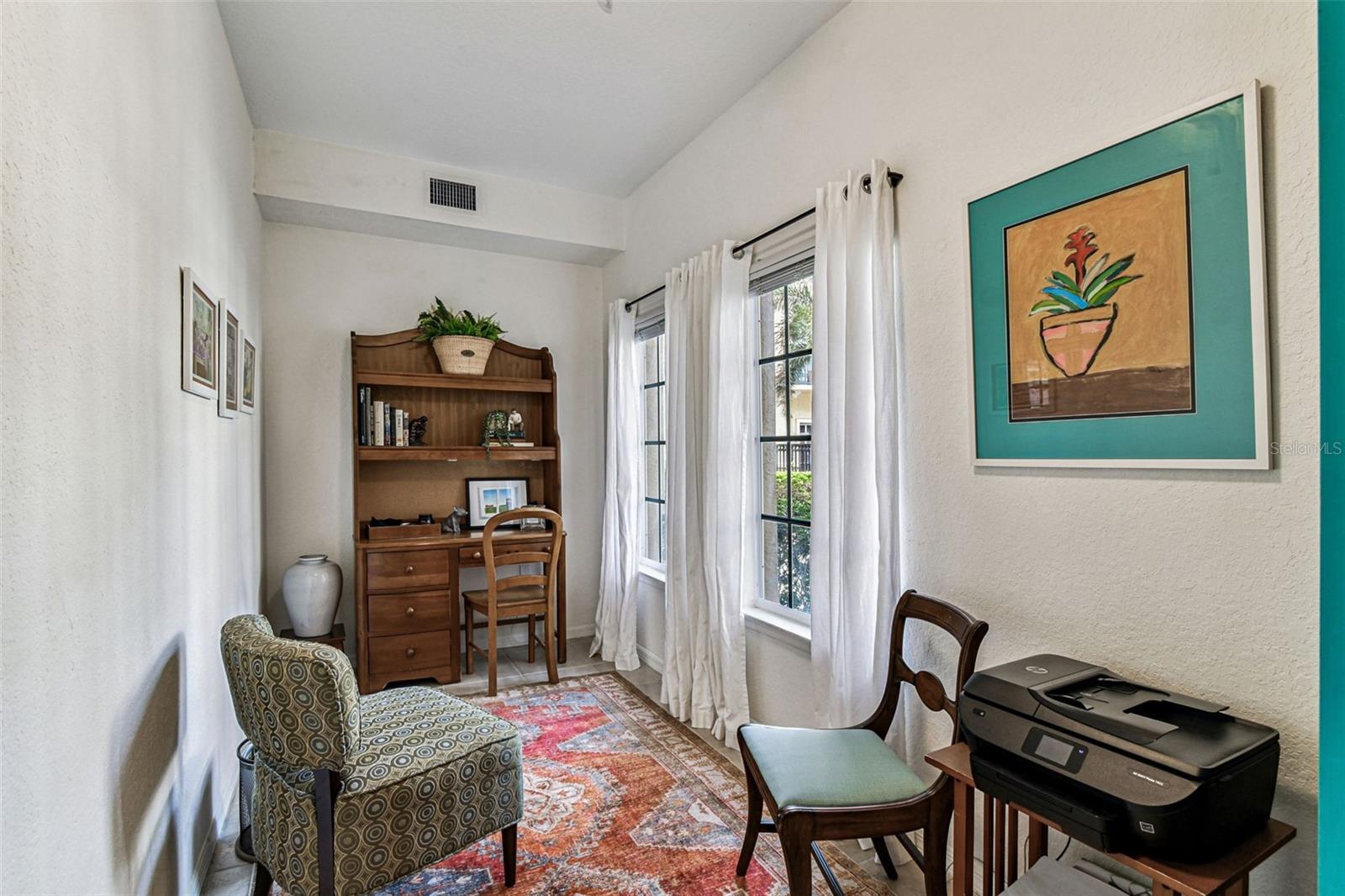Wonderful Office/Flex Space on 1st Floor