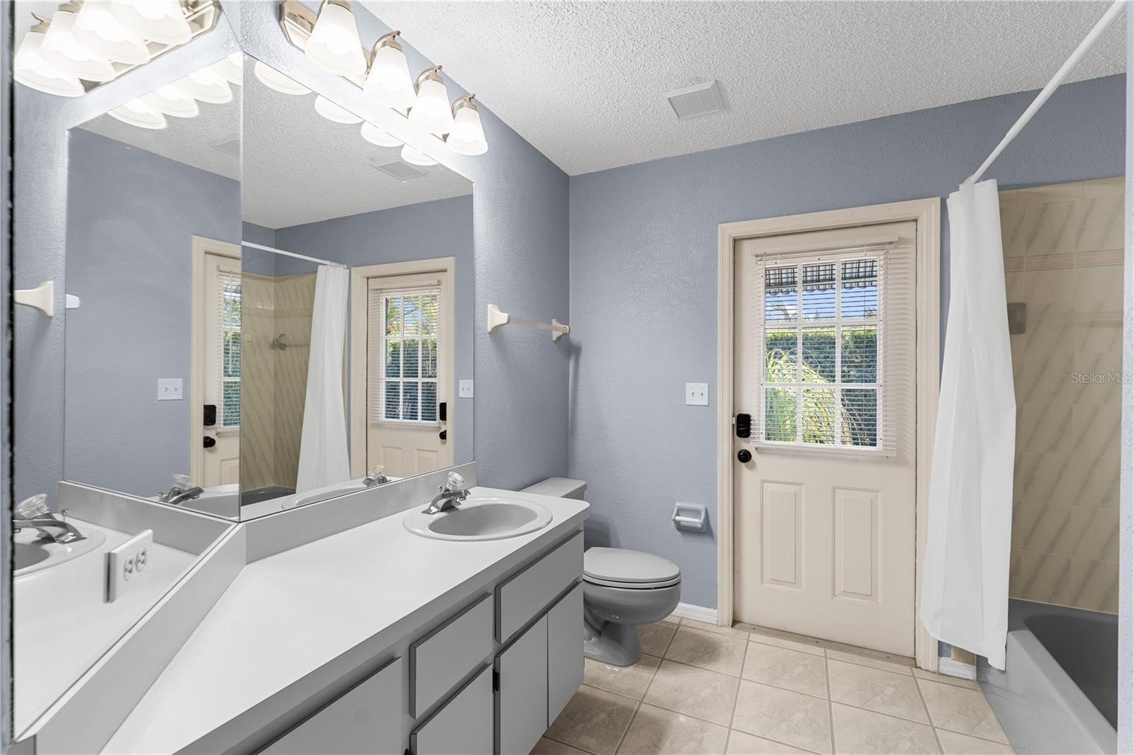 2nd Bathroom, pool door