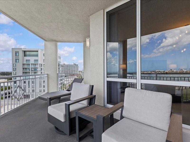 Balcony with Views!