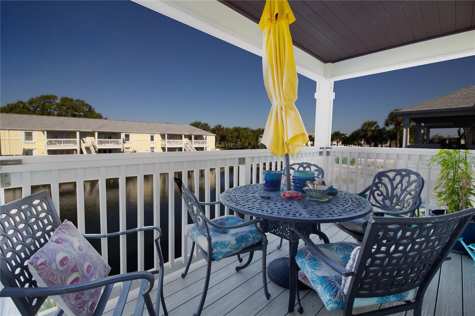 YOUR PRIVATE BALCONY