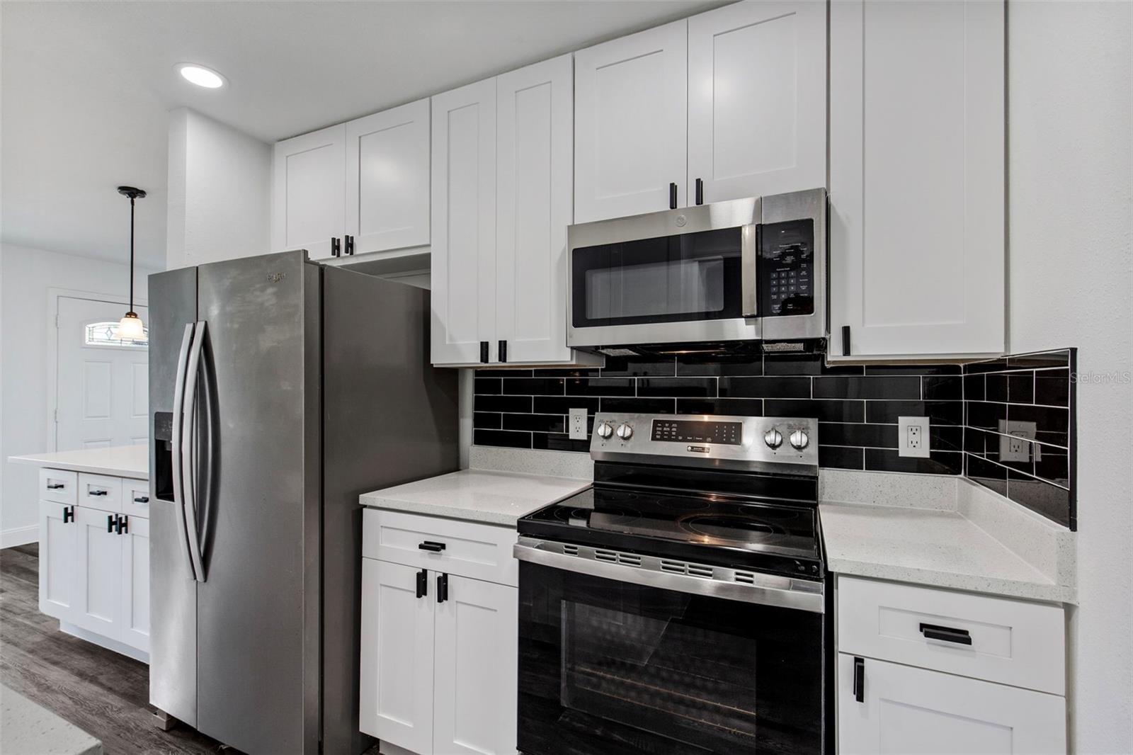 Lots of counter space, new stainless appliances