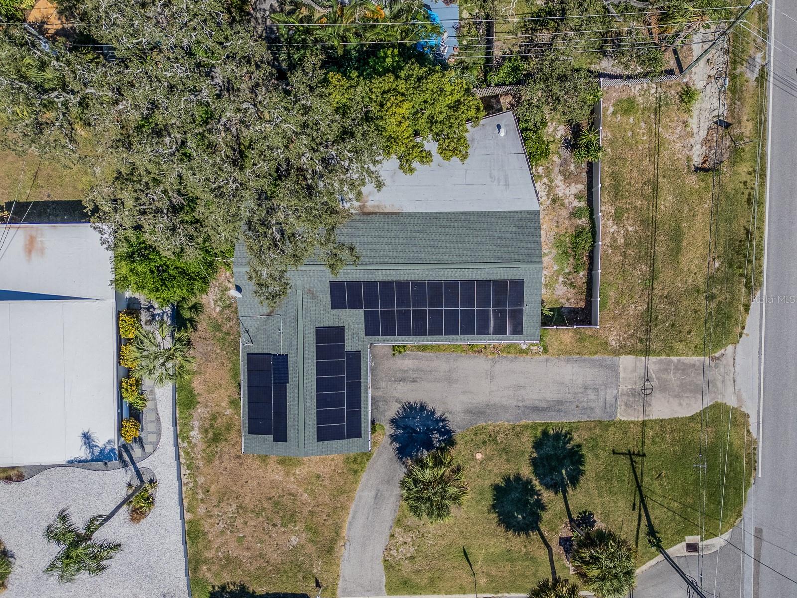 LARGE CORNER LOT
