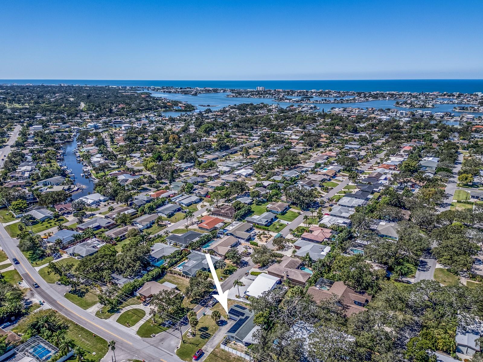 CLOSE TO BEACHES