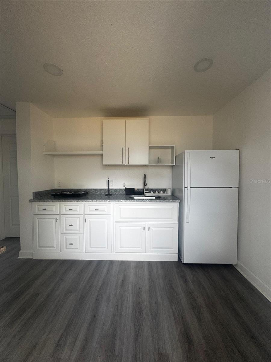 KITCHEN MOTHER IN LAW