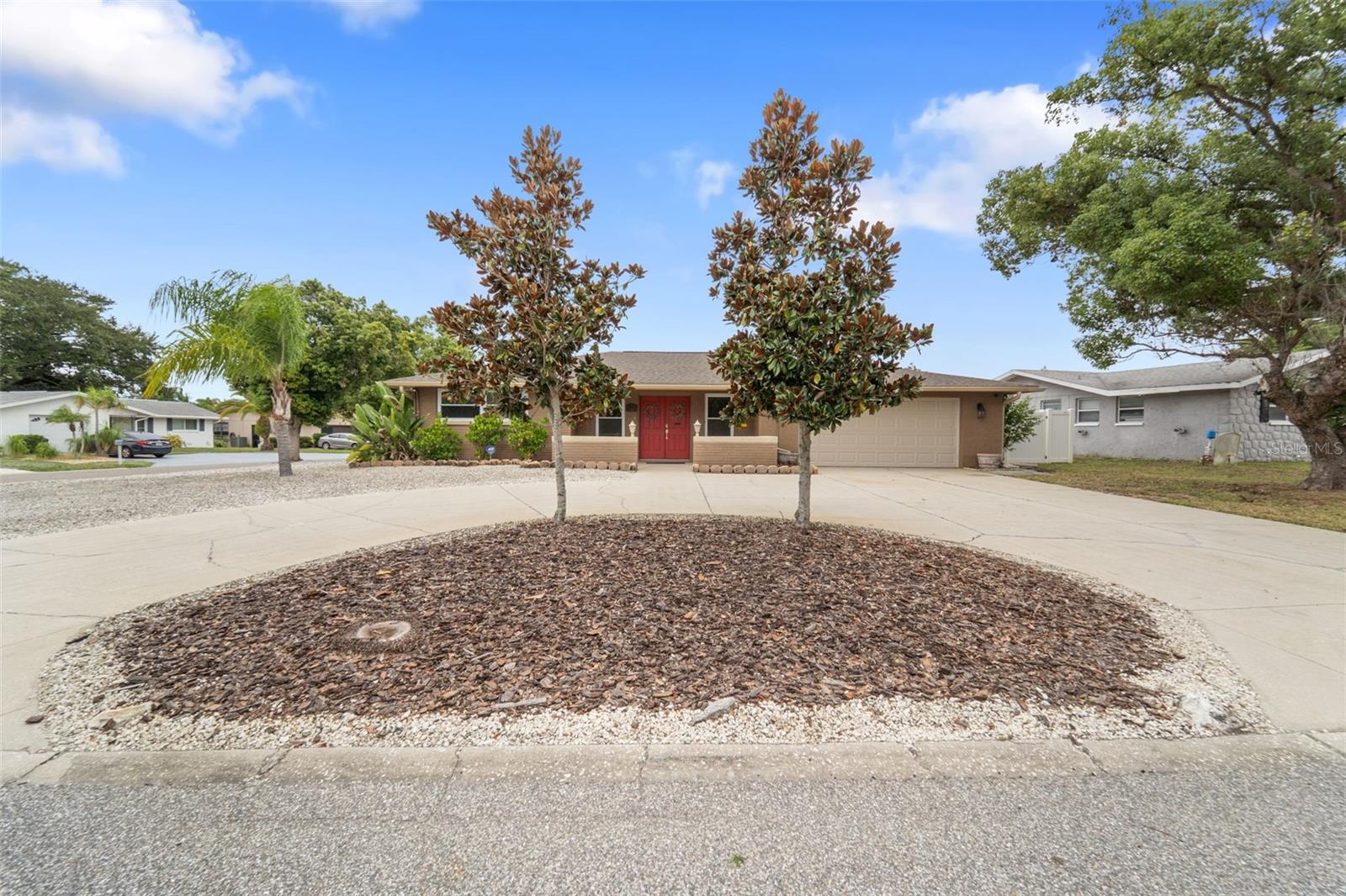 Circular driveway