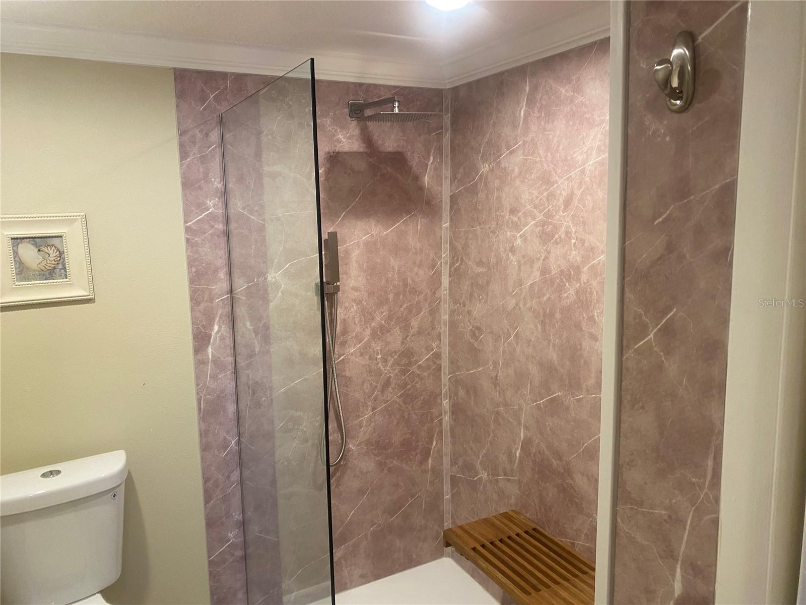 Primary Ba shower