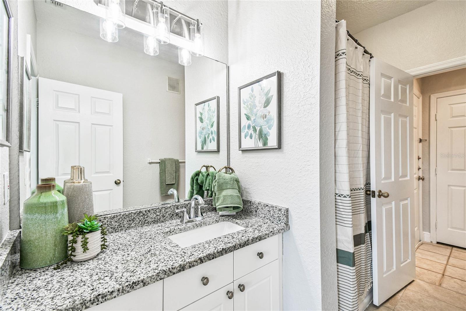 Full Bathroom