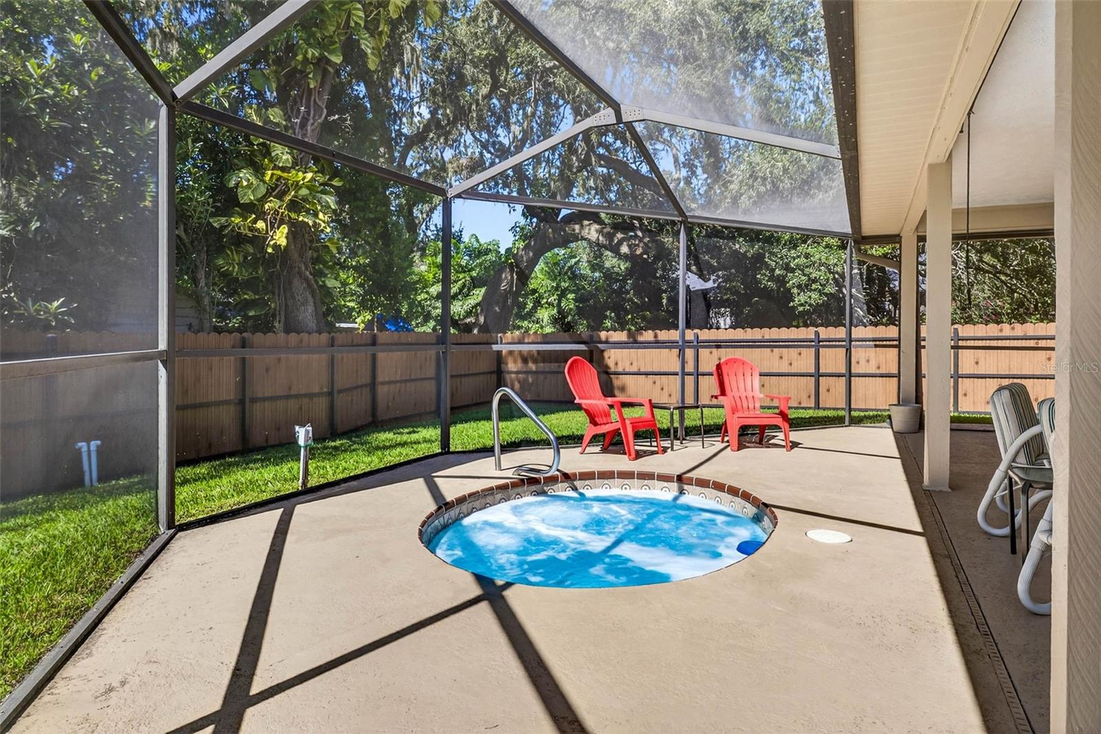 Screened lanai and spa