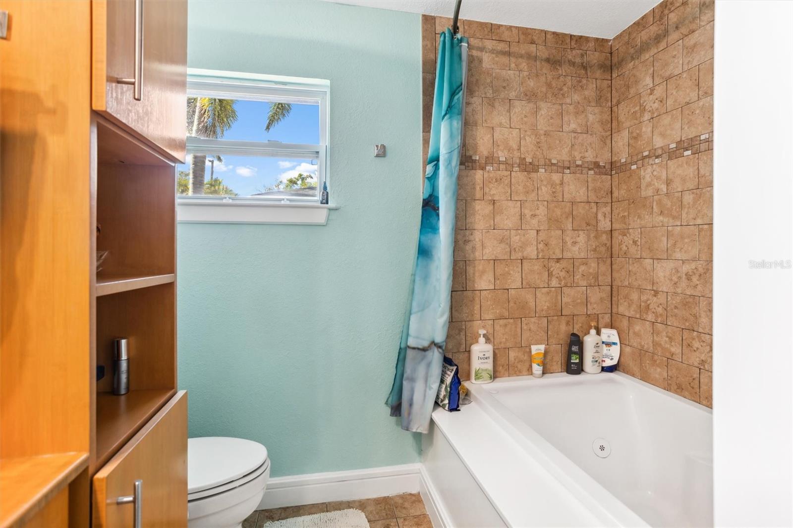 Primary ensuite bathroom