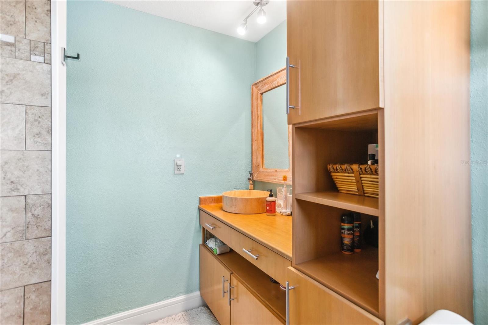 Primary ensuite bathroom