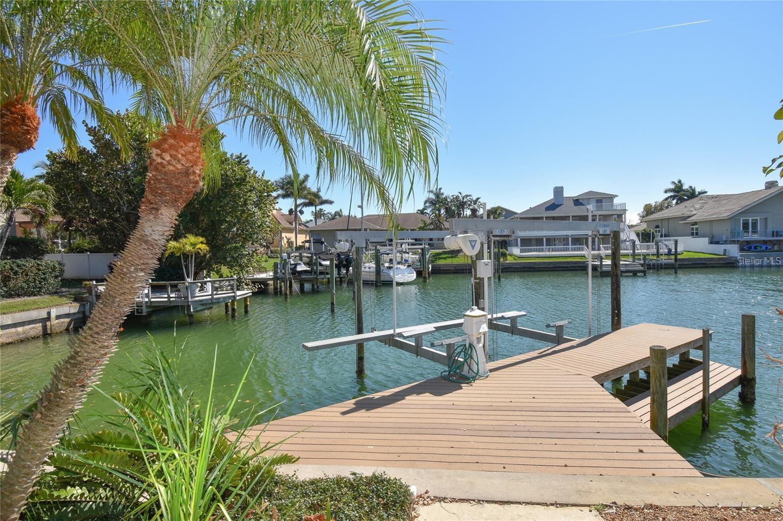 Dock Lift and View
