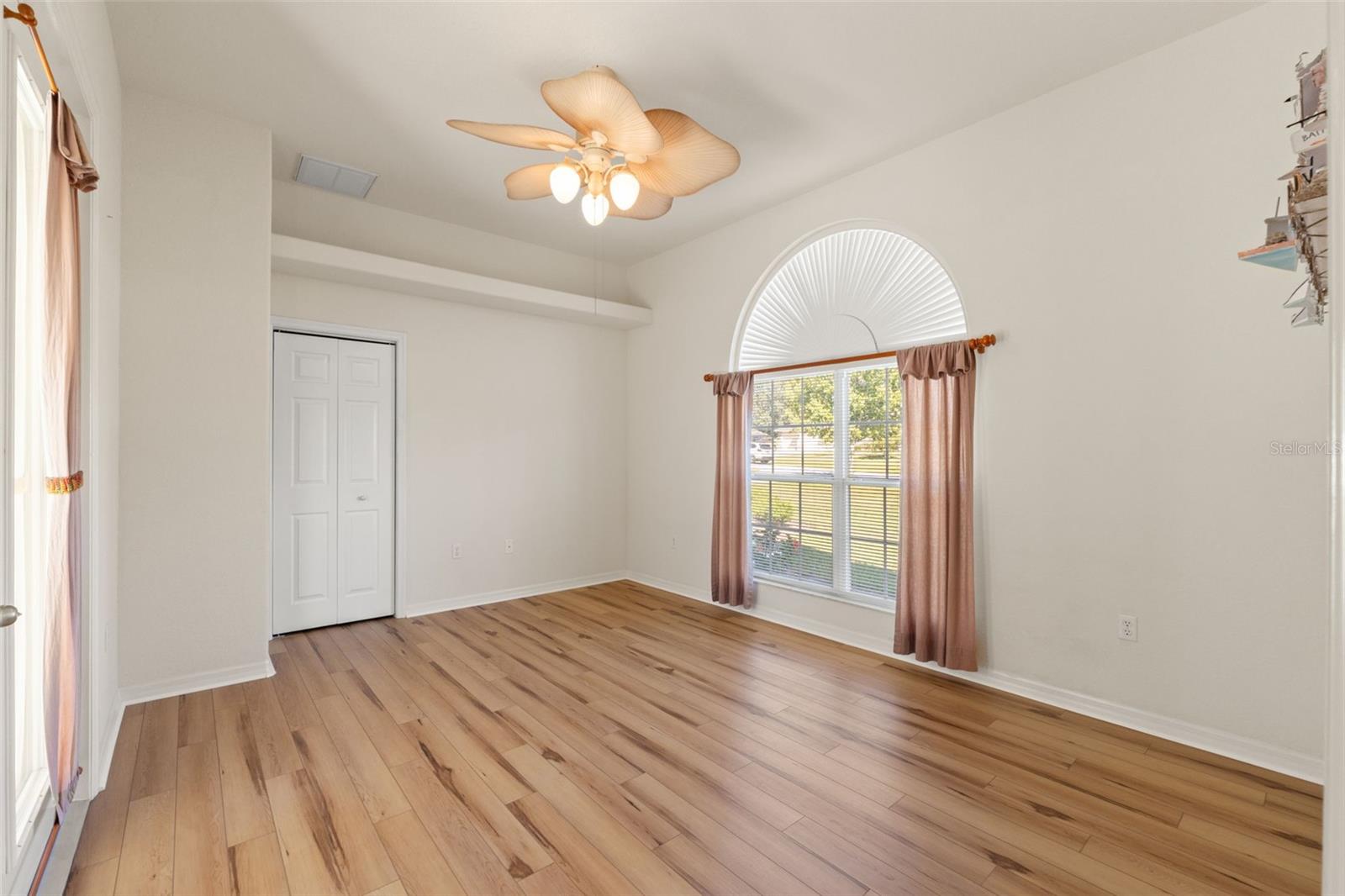 Guest Bedroom - Guest Suite