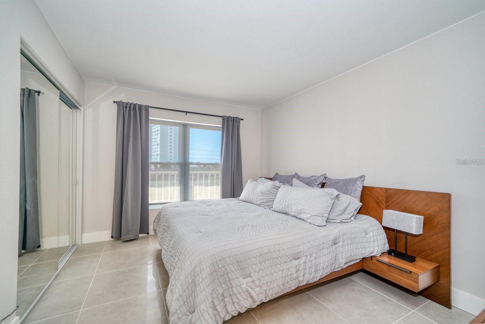 MAIN SUITE