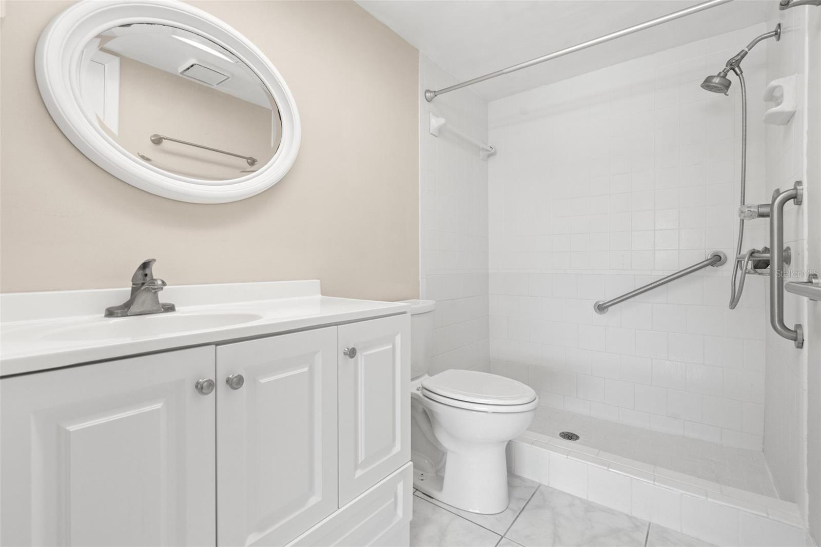 Primary ensuite bathroom.