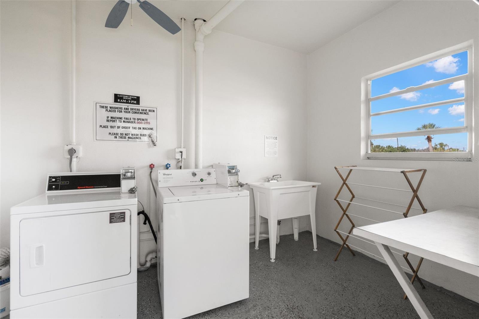 Same floor laundry.