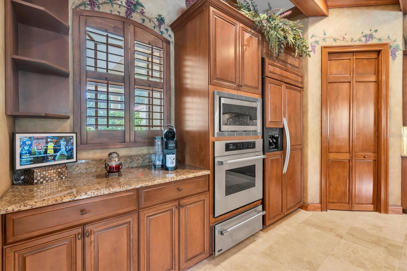 Closet Pantry
