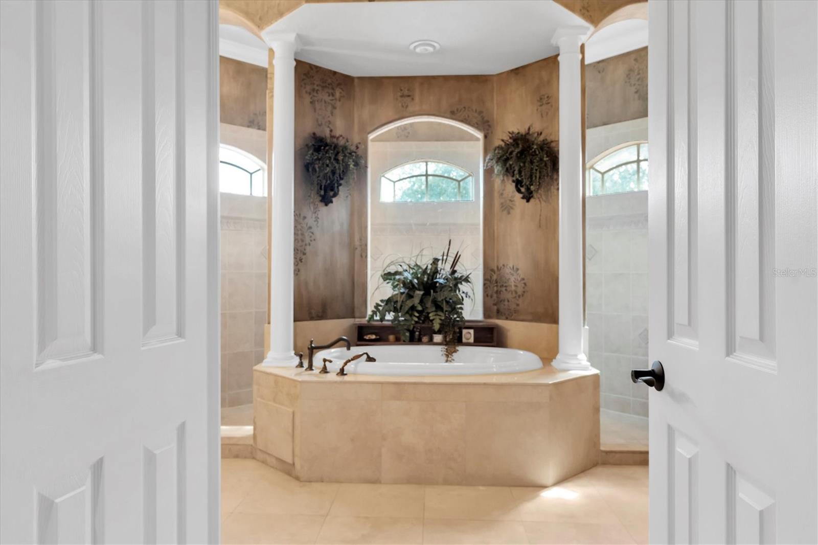Primary Suite Bathroom