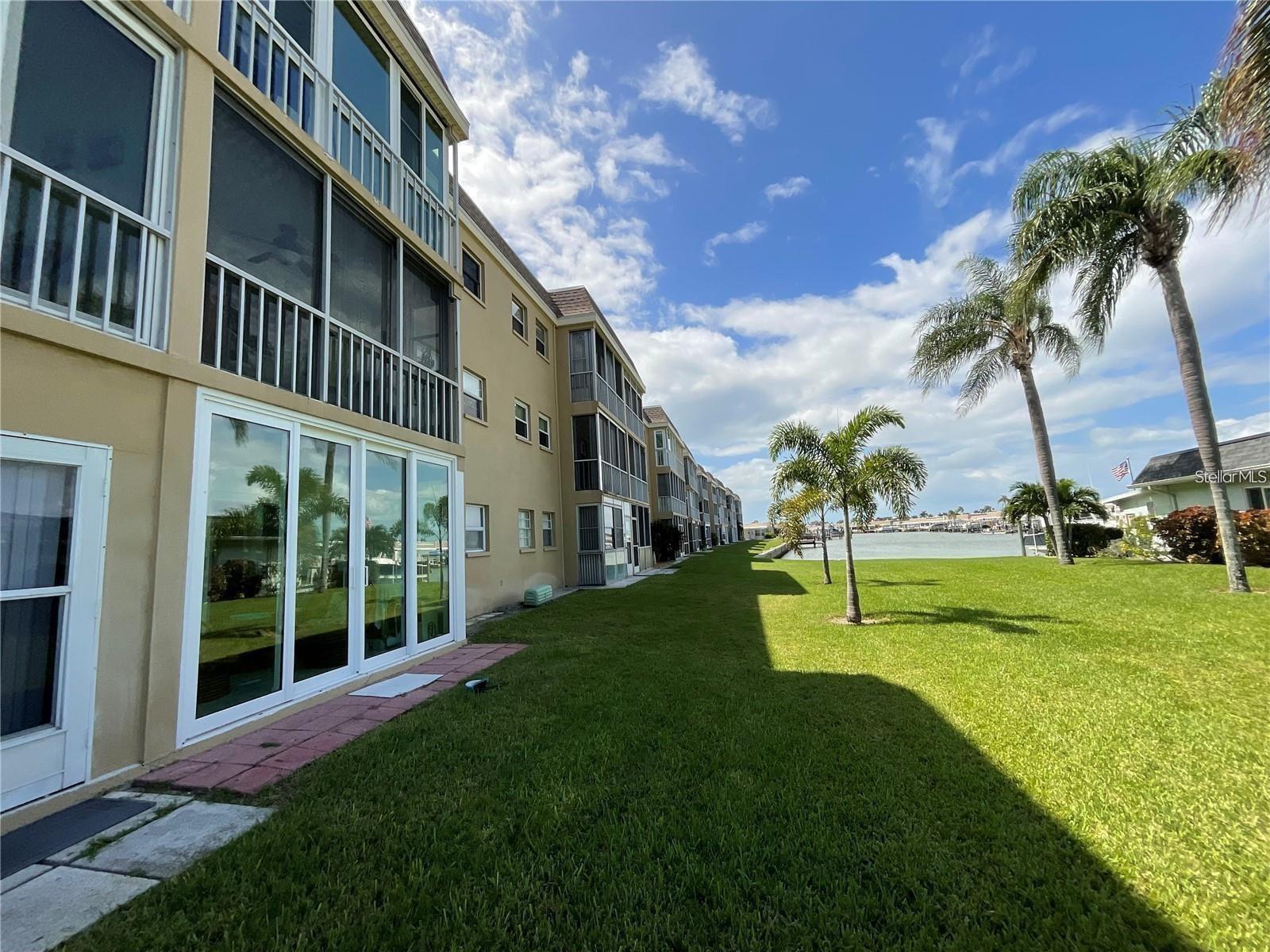 Waterside of 1 Boca Ciega