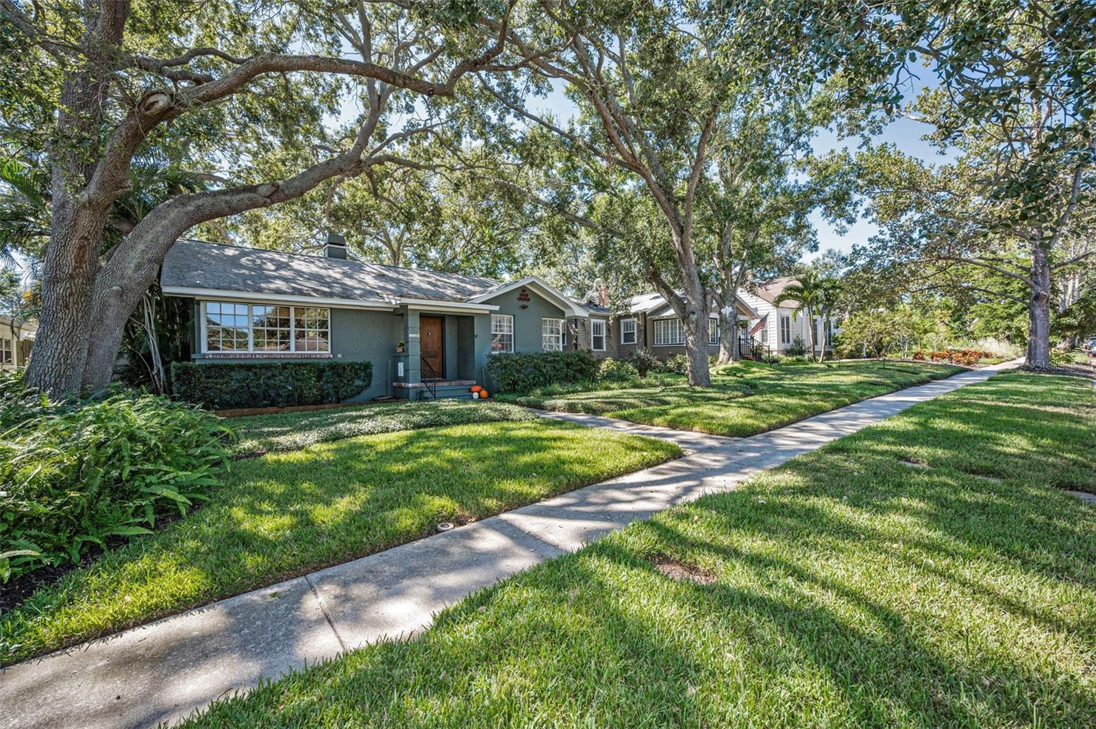 The walkability of this home is next level!