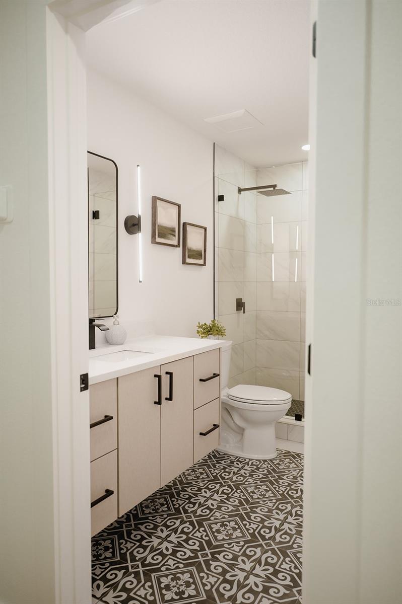 Guess bath/Bath #3