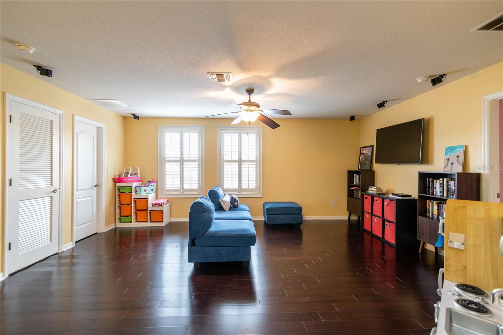 Bright Loft