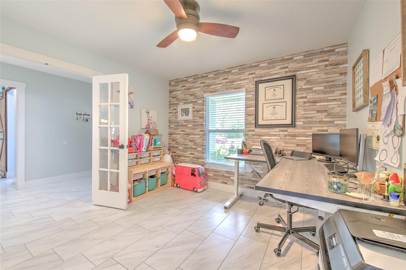 4th bedroom or office