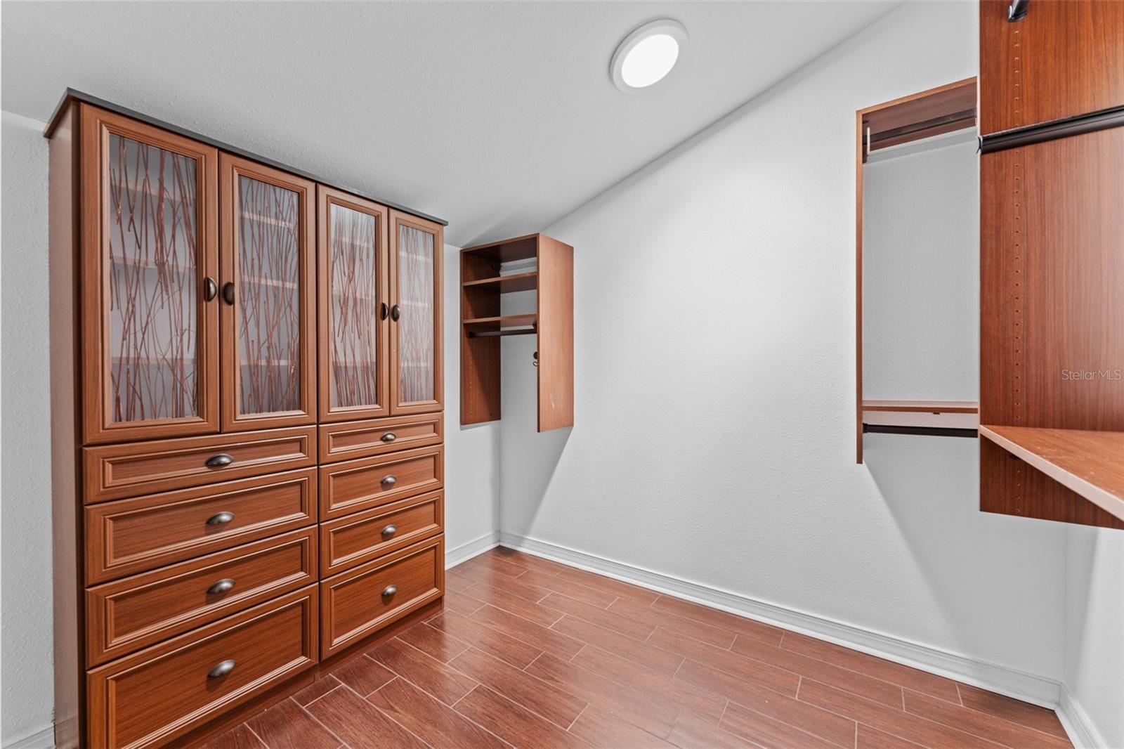 primary walk in closet