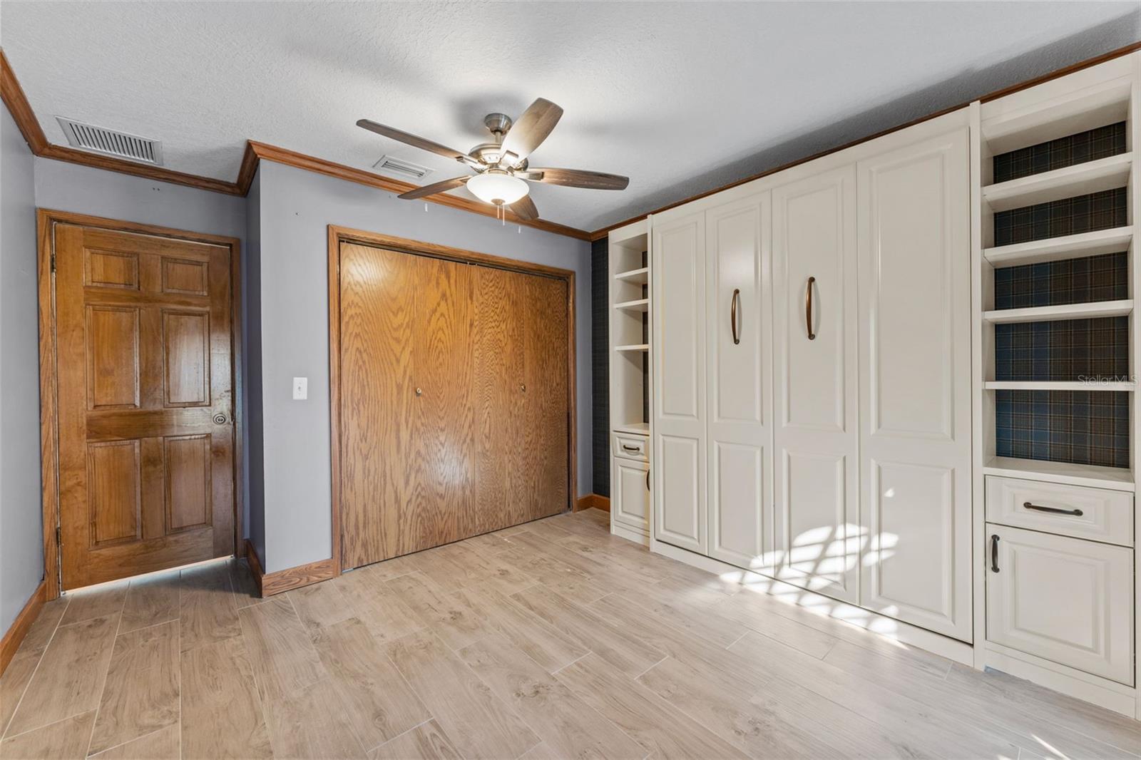 bedroom 4 with murphy bed