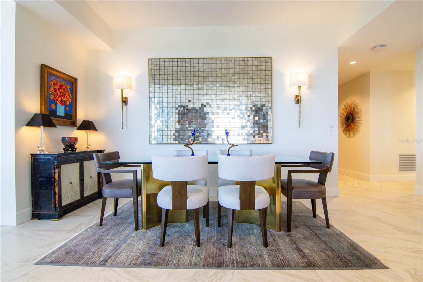 1303 Spacious 2052 Sq Ft Corner Unit