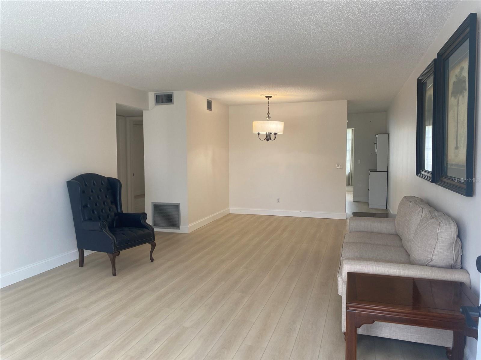 LIVING DINING
