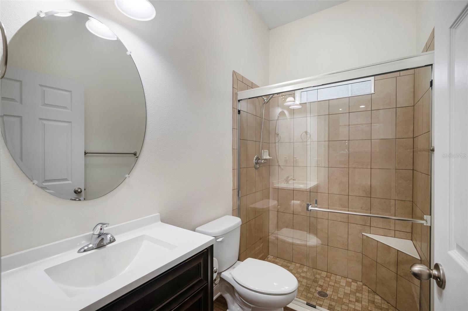 Main Floor Full Bath