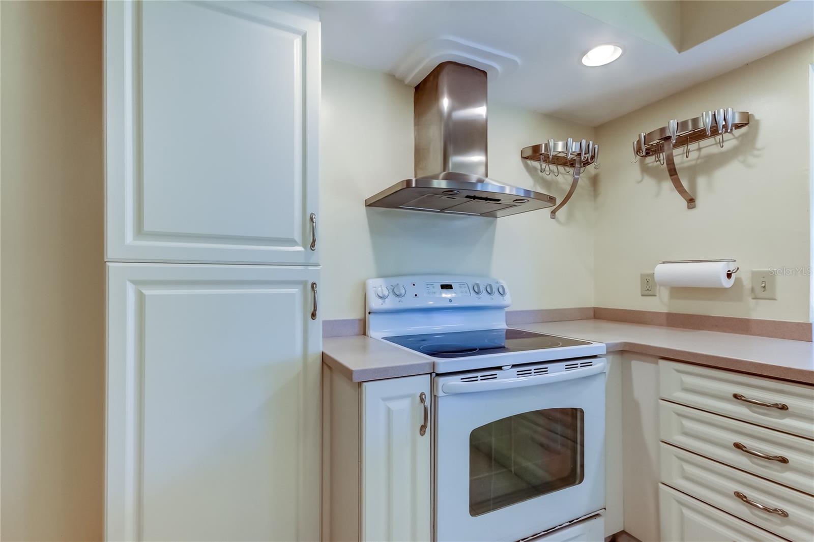 Plenty of Cabinets for storage