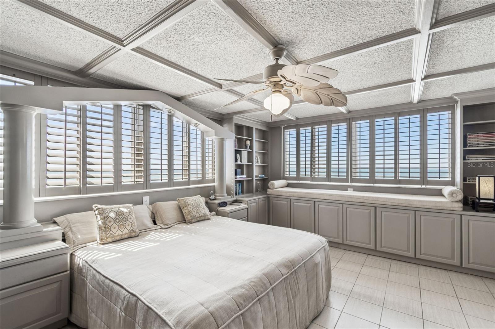 Corner unit views
