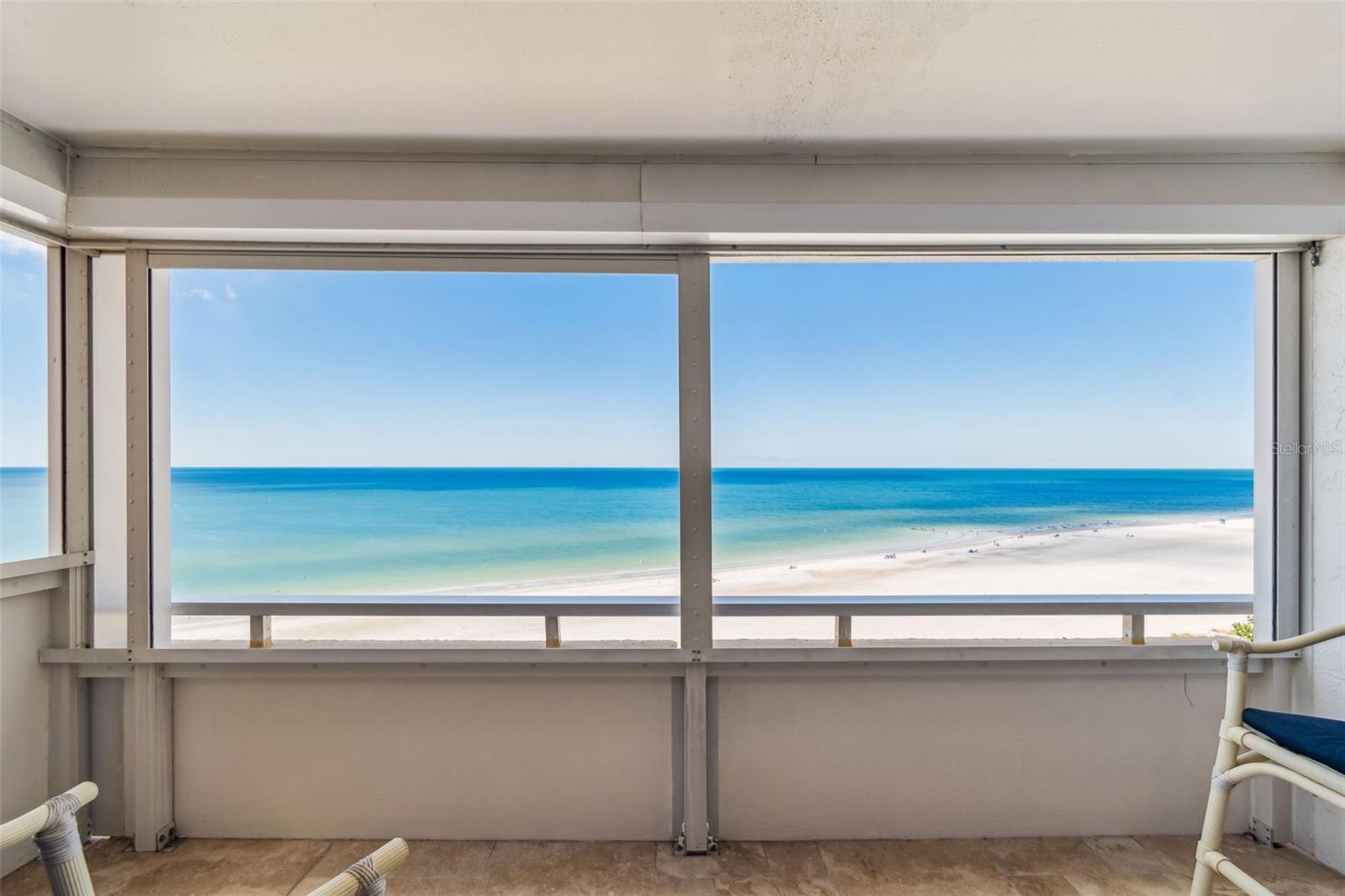 Balcony Vies