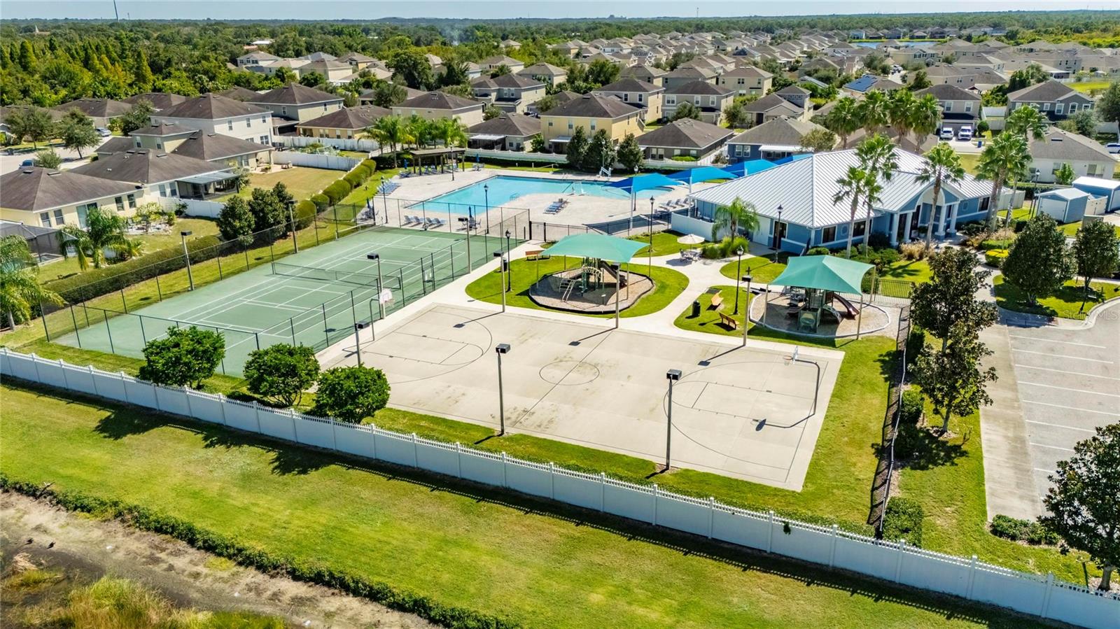 Aerial Community Amenities