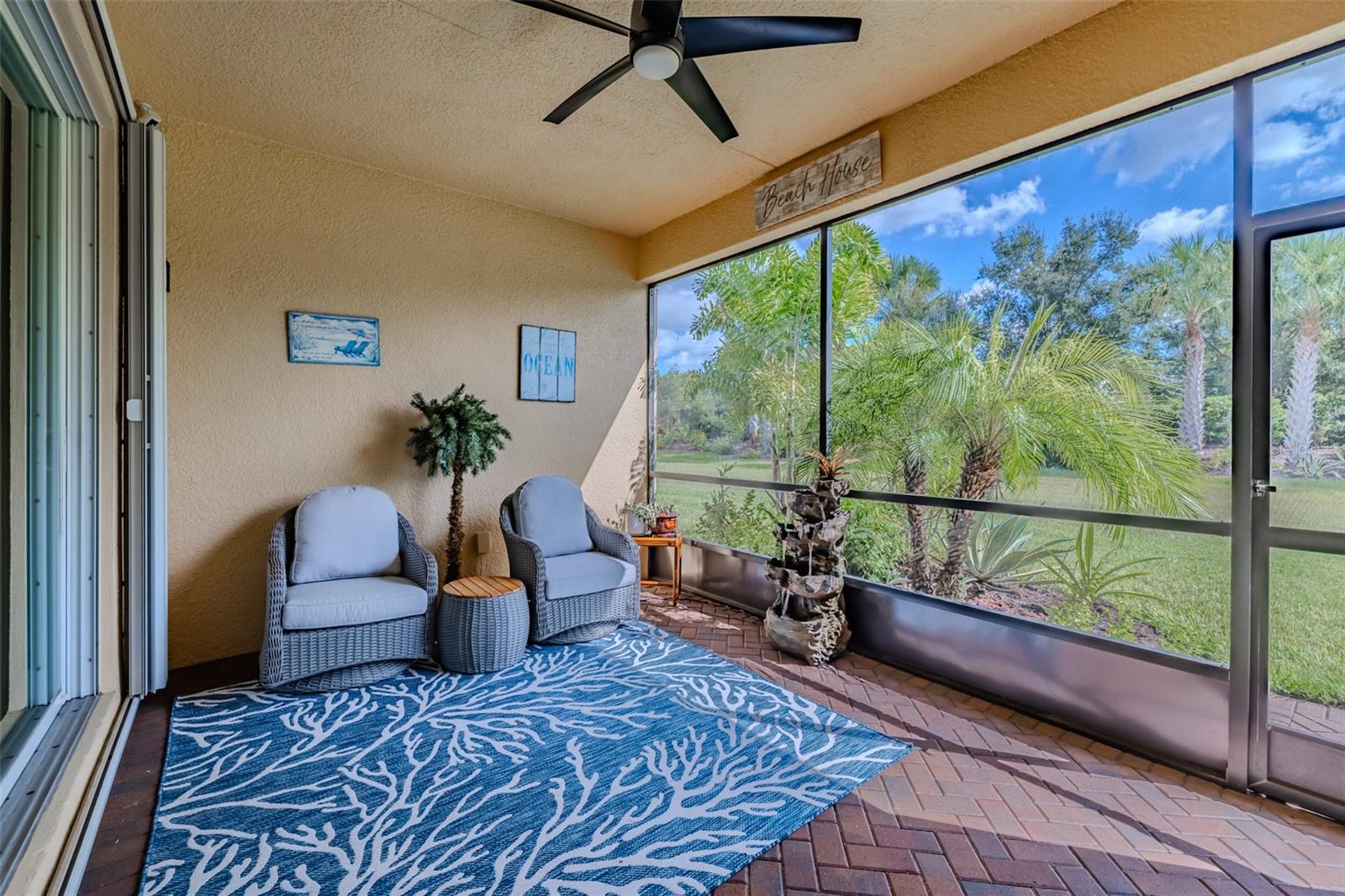 Private Lanai