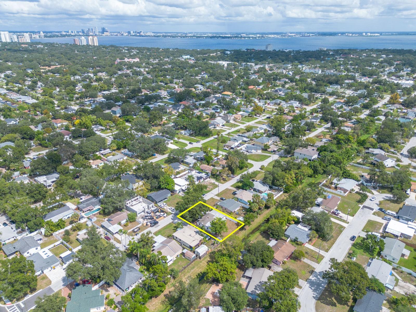 Facing NNW Toward Bayshore Blvd/Hillsborough Bay.