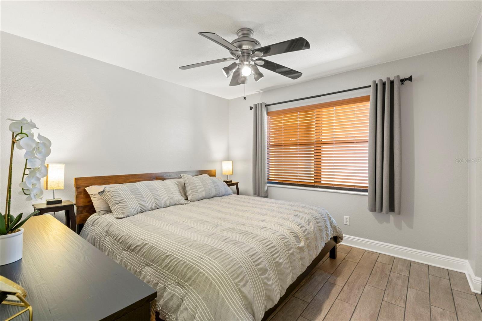 Guest bedroom