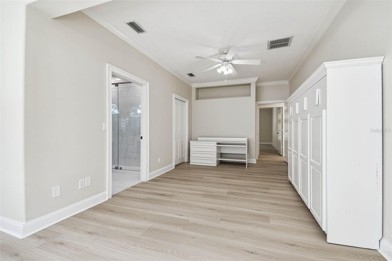 Secondary bedroom