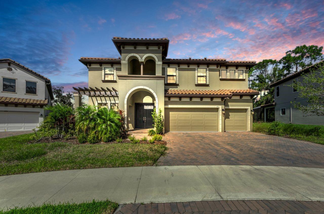 5 bedrooms and 4 Full Bathrooms
