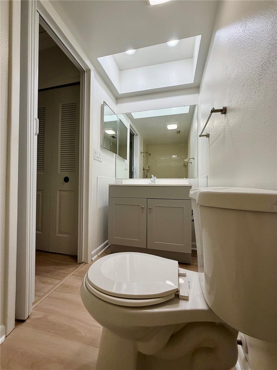 Primary bath