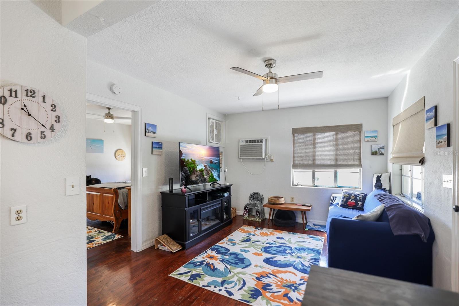 Living Room - Unit 2