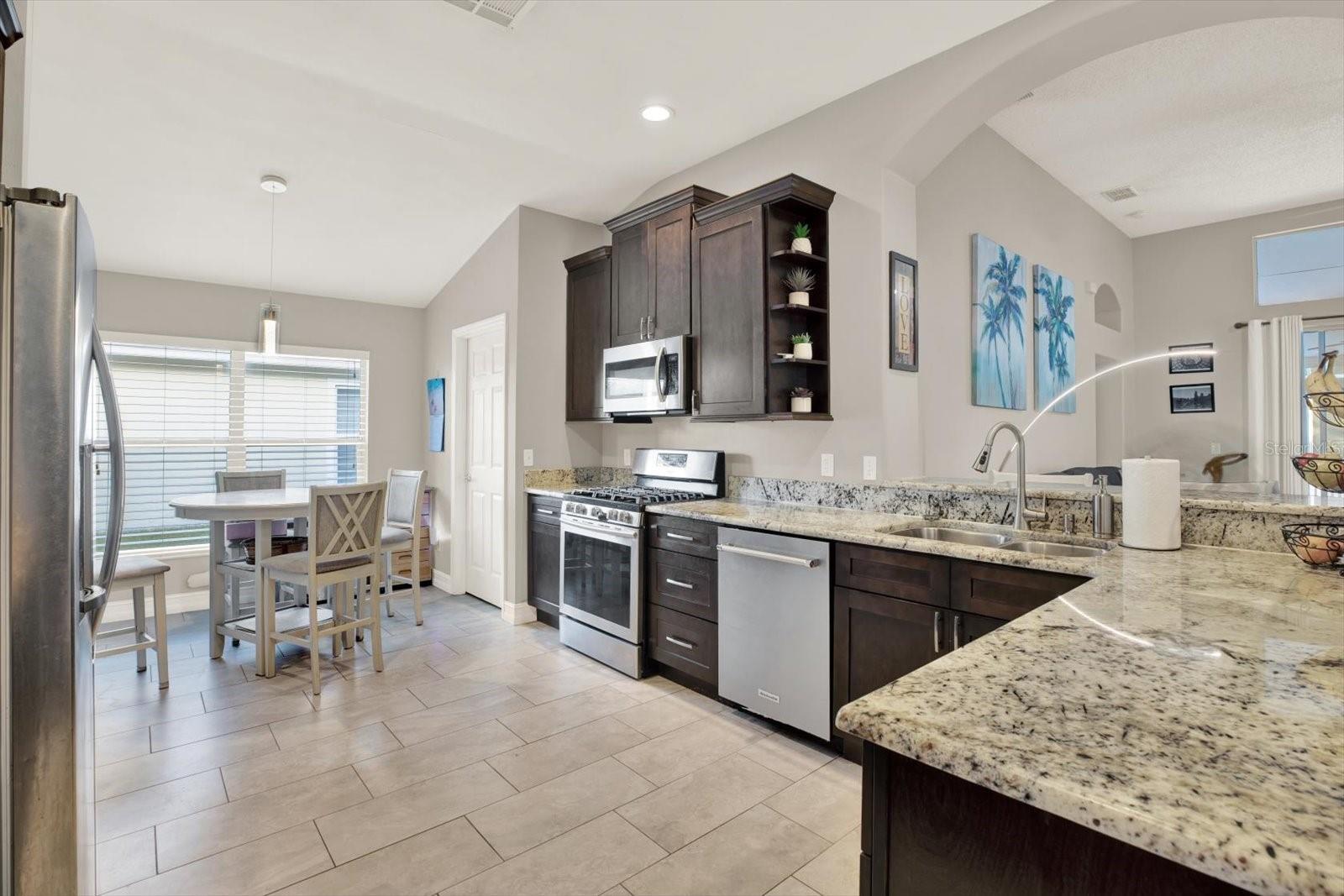 Large Bay Window and Spacious Entry Way for lots of natural light.