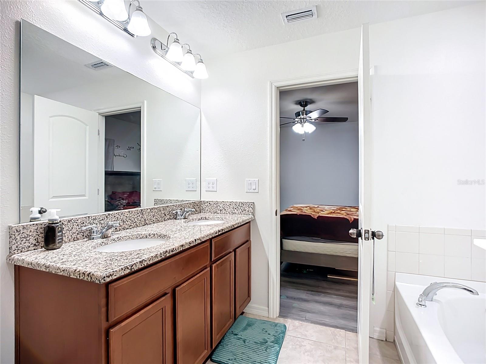 OwnerOwner Suite
